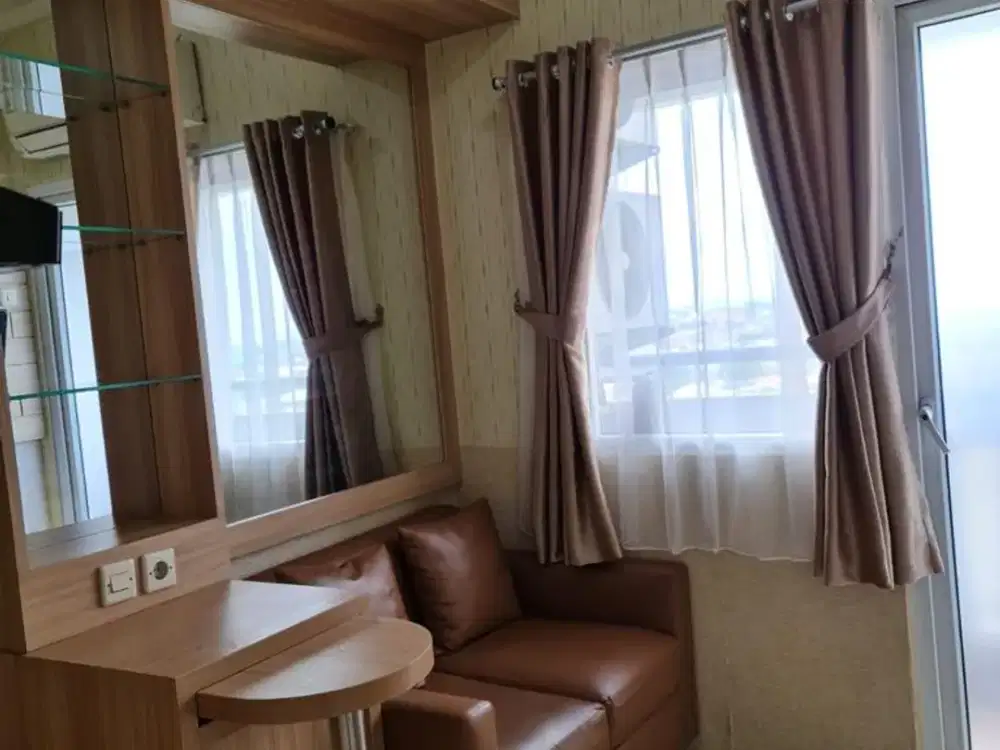 Apartemen the green pramuka city 2br Mall Tahunan