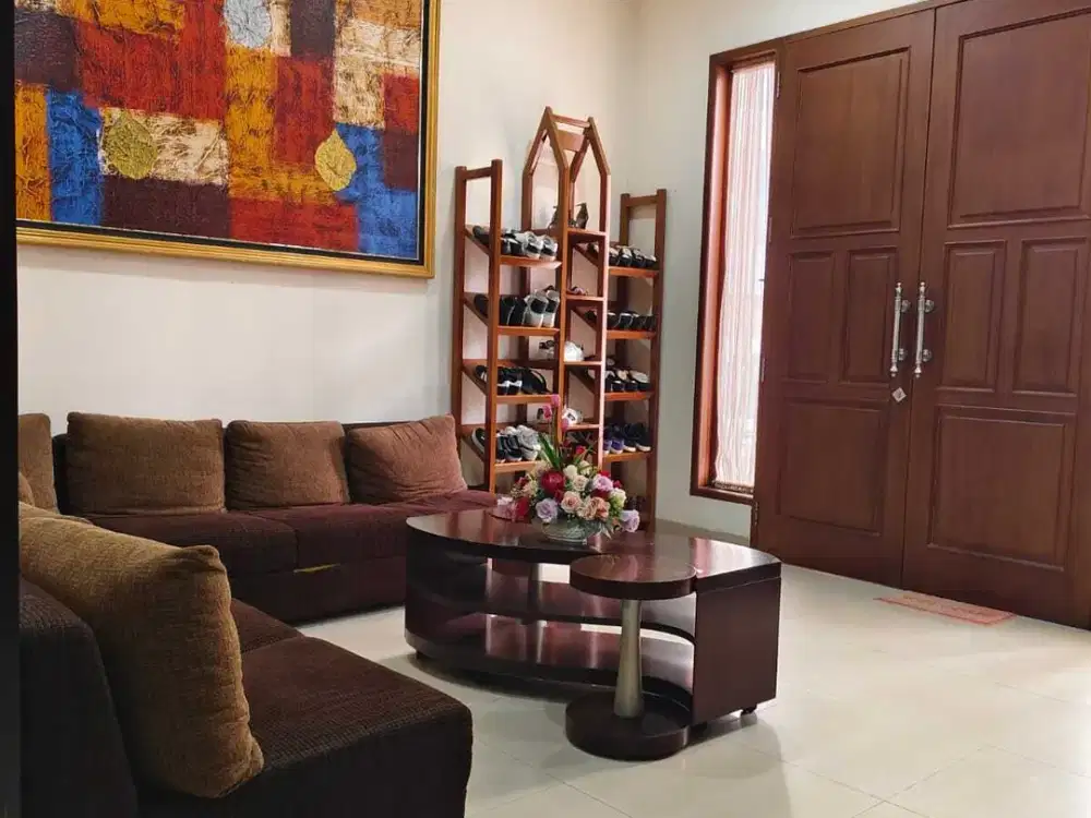 Rumah Mediterania Boulevard PIK Kuda Laut Florence 10x20 Full Furnish