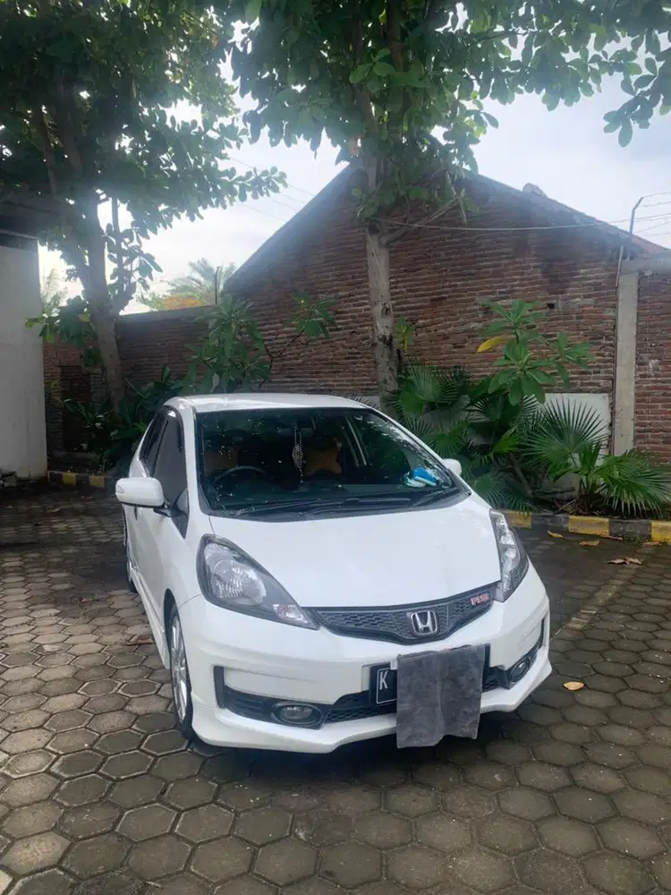 Honda Jazz RS 2013 MT