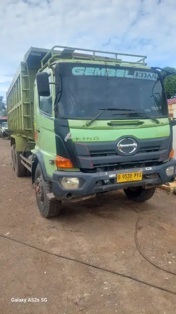 Lohan dump hino fm260jd