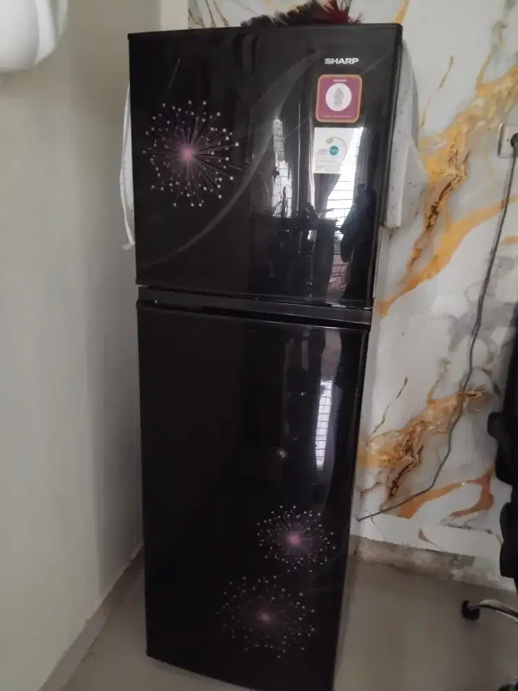 Di jual kulkas masih baru merek SHAP 2 Pintu
