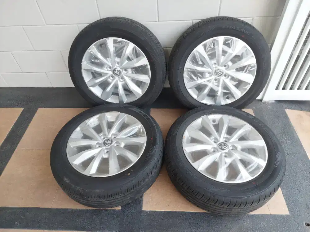 4 VELG R17 Ori INNOVA ZENIX V HYBRID+BAN DUNLOP215/60R17TEBAL BUKTIKAN