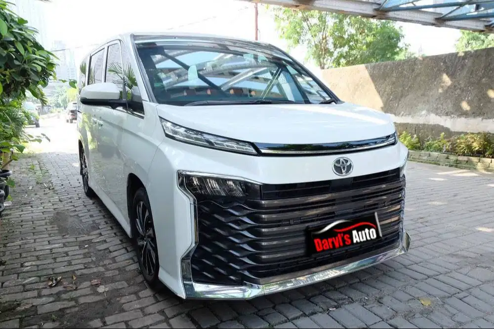 2022 Toyota Voxy 2.0 FACELIFT TSS tdp 8jt