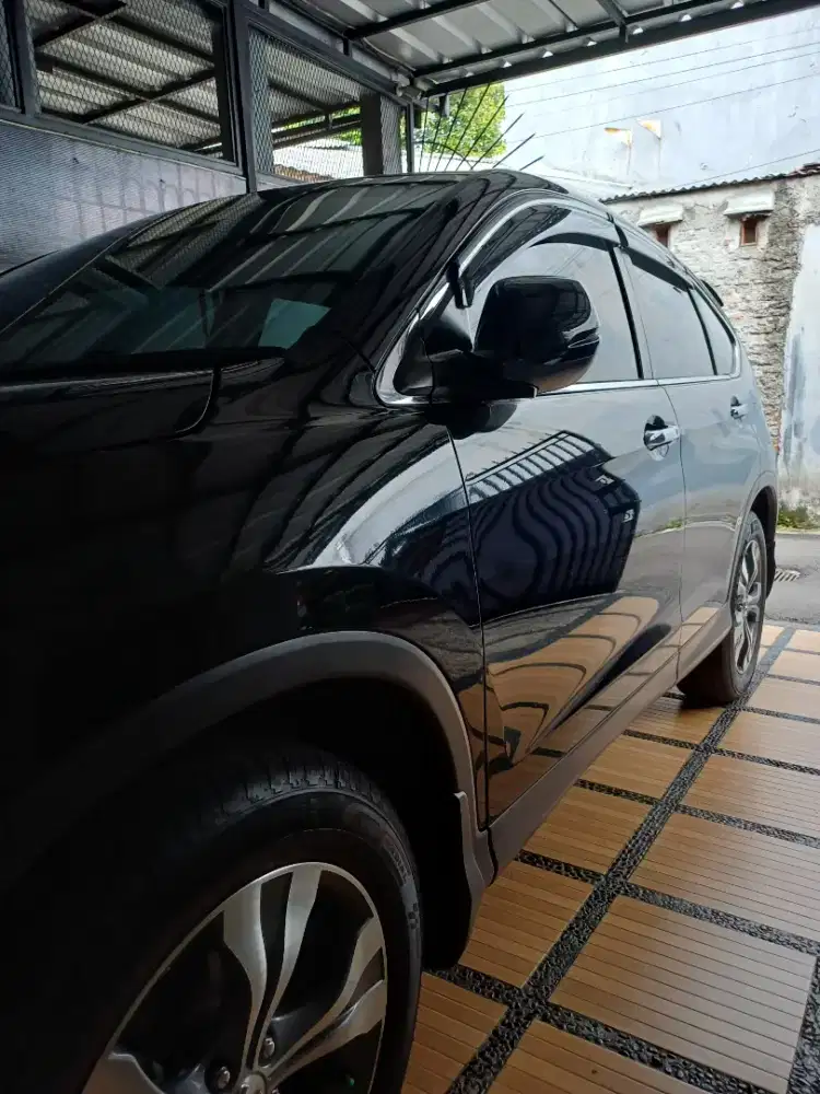 Honda crv 2,4 cc matic low km warna hitam