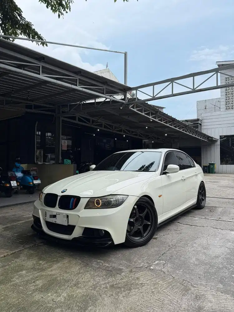 BMW E90 325I M edition