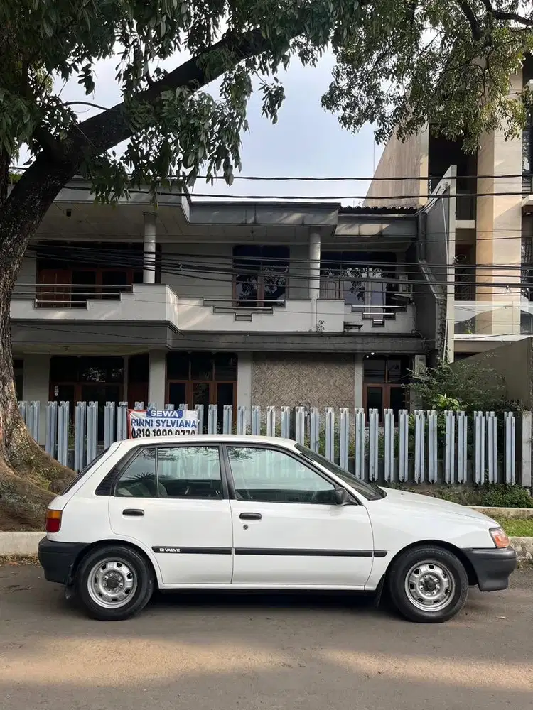 Toyota Starlet EP81 1.3 SE