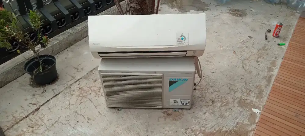 Ready stock AC daikin thailand 1/2pk
