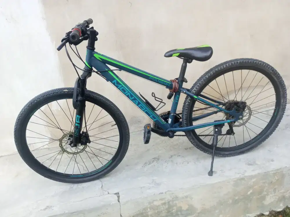 Sepeda gunung Polygon MONARCH (MJR)