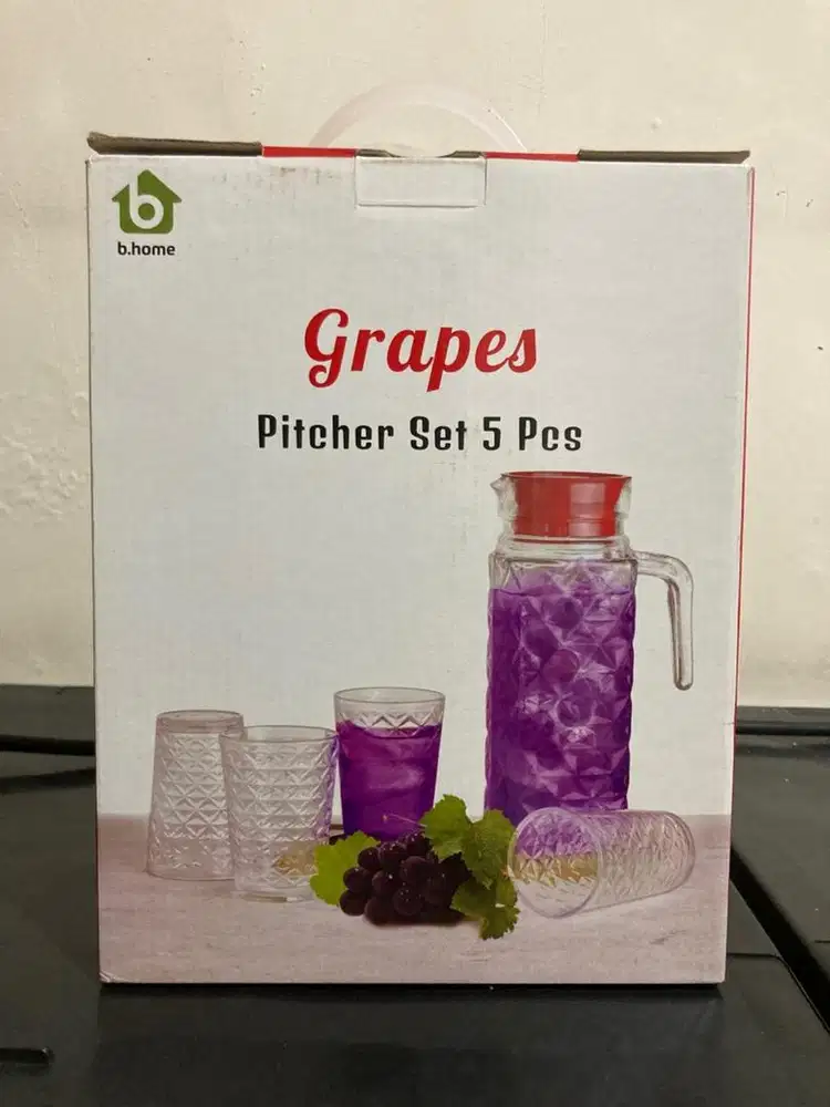 Satu set teko dan gelas