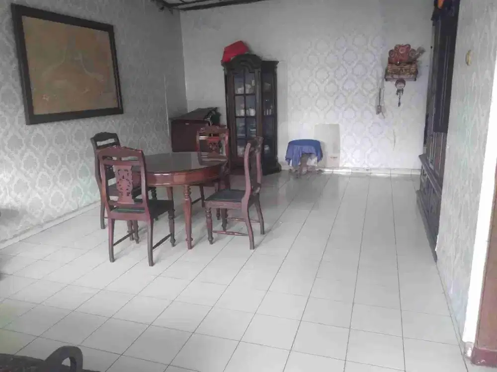 Rumah Tua Hitung Tanah