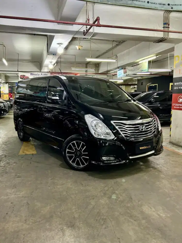 KM 73rb Hyundai H1 2.5 Diesel Limited CRDI AT 2015 Low KM 2016