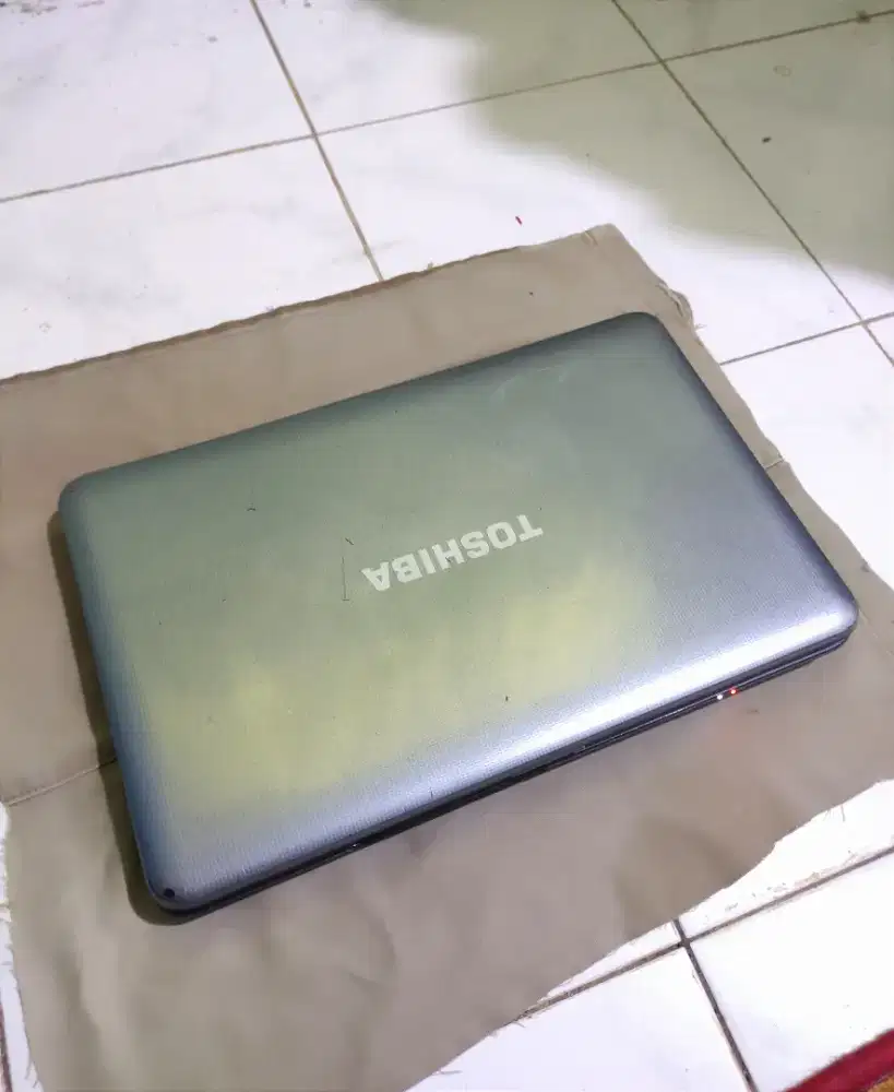 Laptop toshiba Core i3
