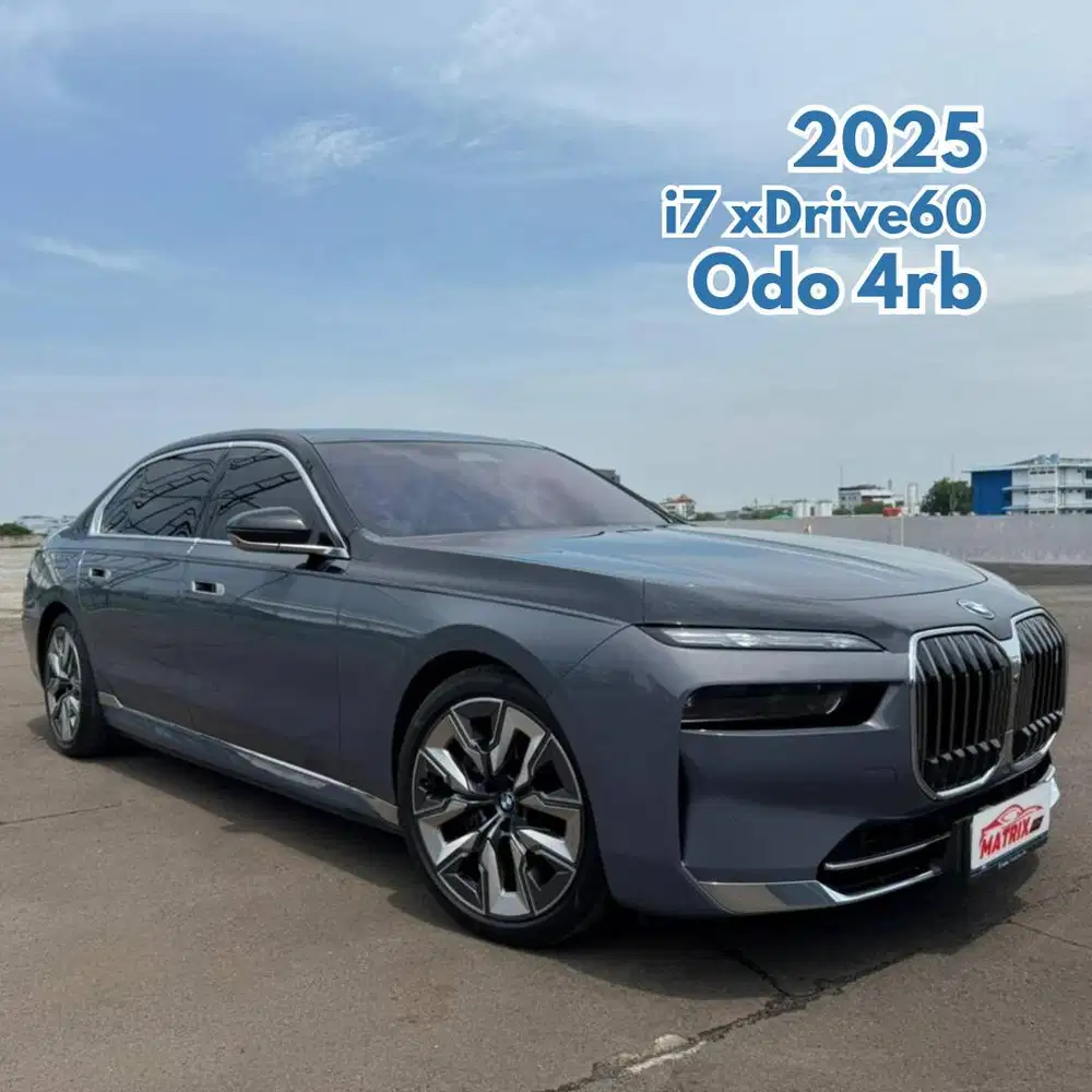 BMW i7 xDrive60 2025 NIK 2024 ATPM Full Option Two Tone on Black i 7