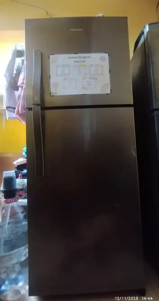 Kulkas Polytron 2 pintu