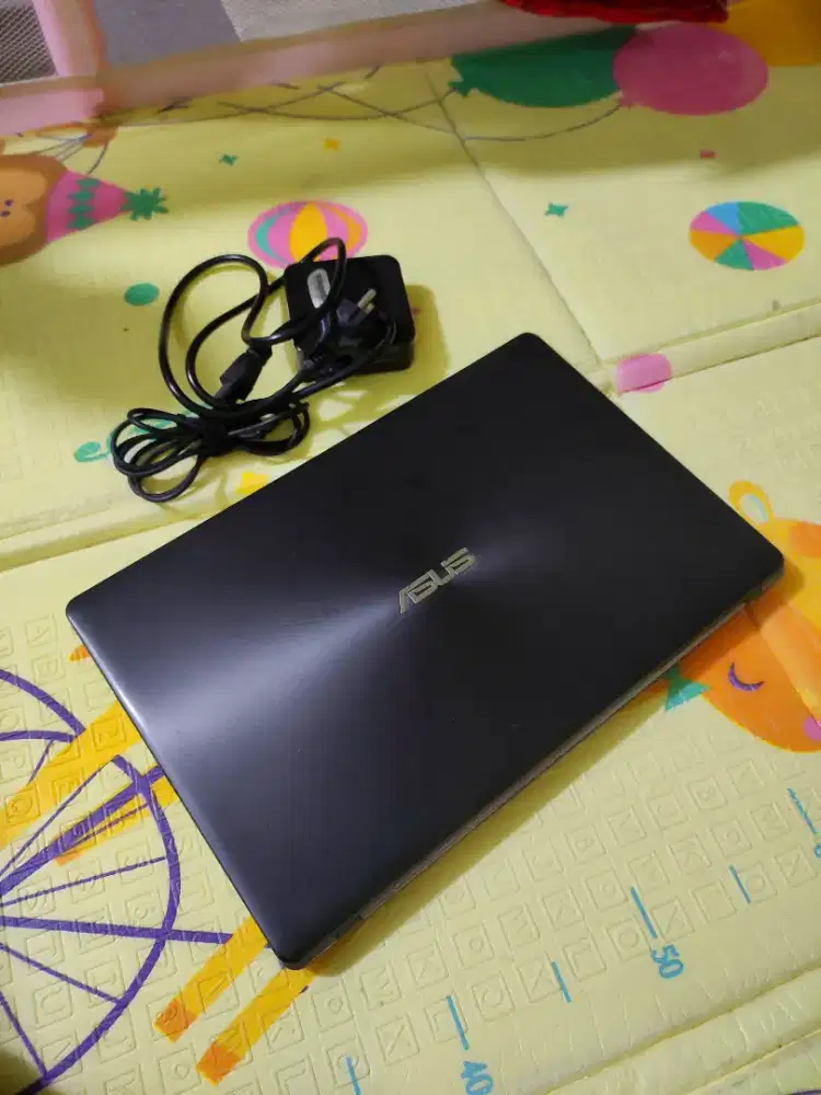 Laptop asus Amd A10 radeon R6