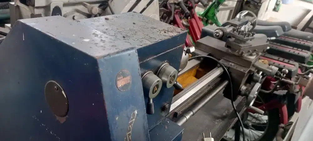 Mesin bubut bv 20 1L