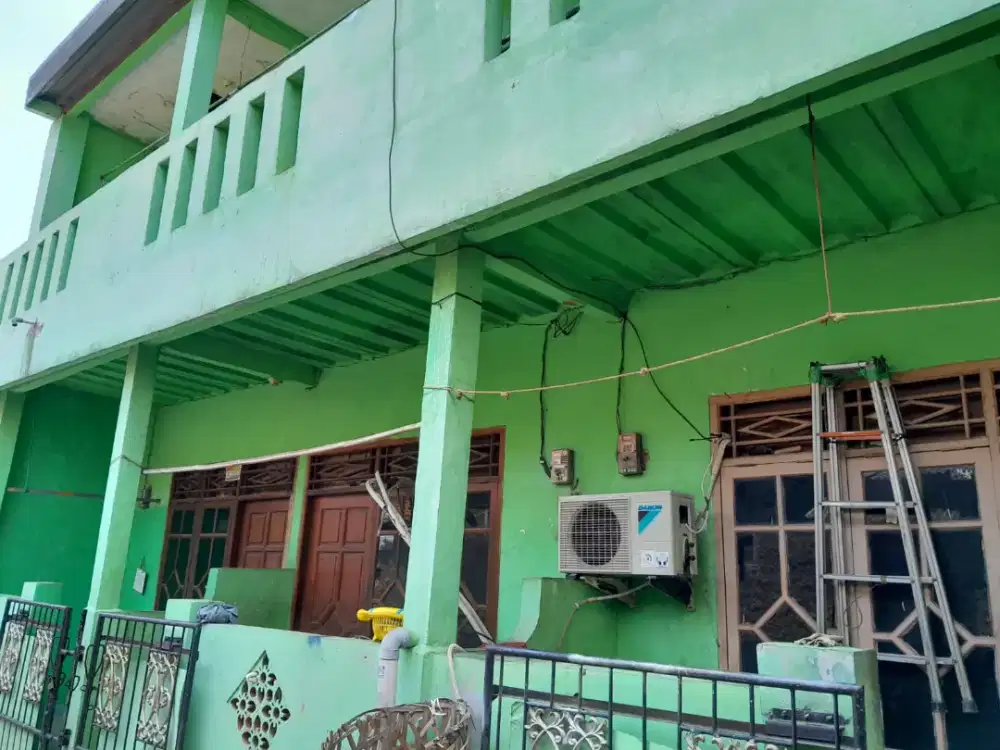 DIJUAL KONTRAKAN 3PINTU 2LANTAI