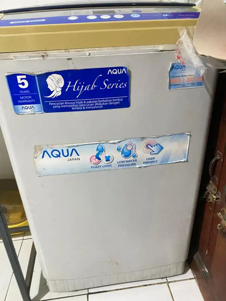 Mesin cuci Aqua
