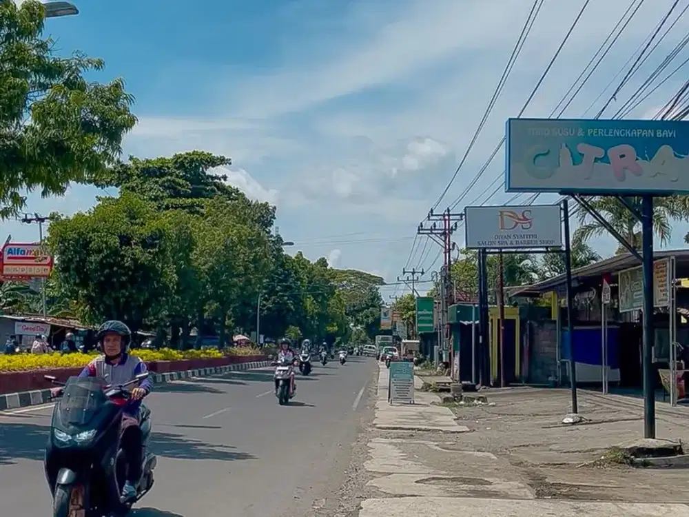 Rumah dan toko pinggir jalan Panjitilar negara