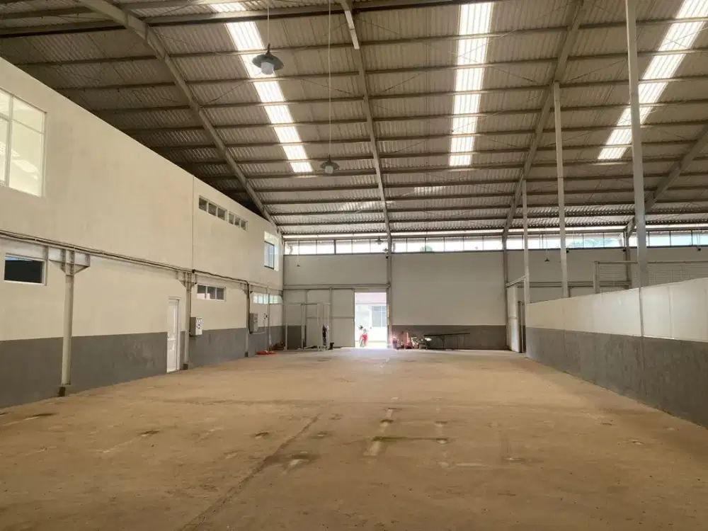 Dijual dan Disewakan Gudang di daerah Gantar, Indramayu