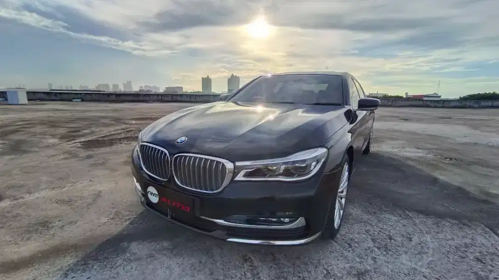BMW 740Li pure excellent AT HITAM 2017