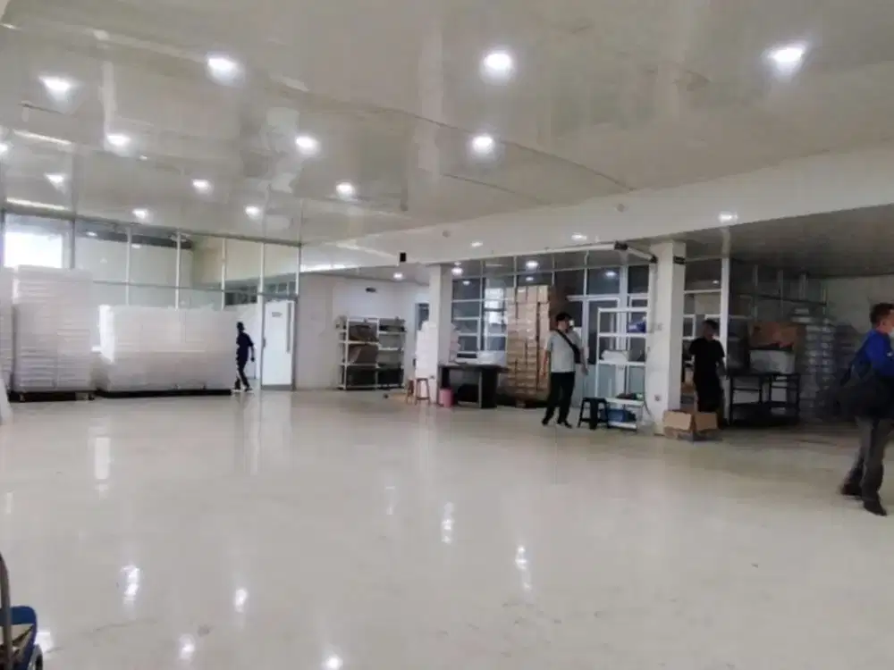 Dijual Cepat Gudang Berlokasi Strategis di Jl.Raya Setu Cibitung Bekasi