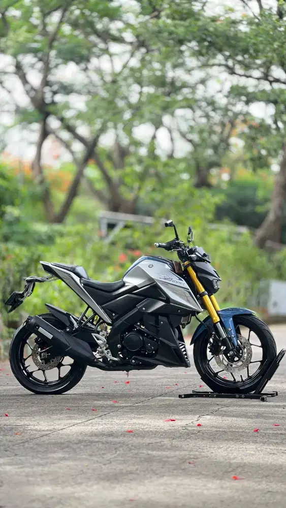 YAMAHA XABRE 150 SILVER 2018 KM LOW PAJAK PANJANG SUPERB