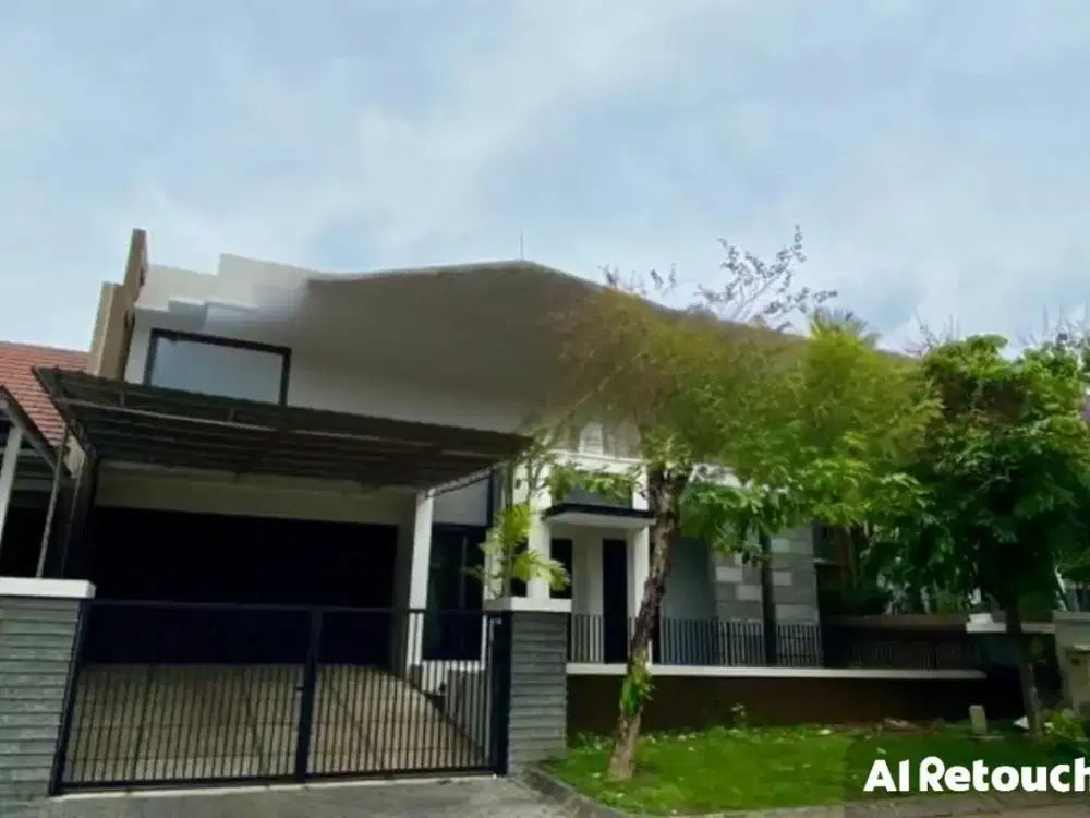 Dijual Rumah Graha Family Strategis Siap Huni