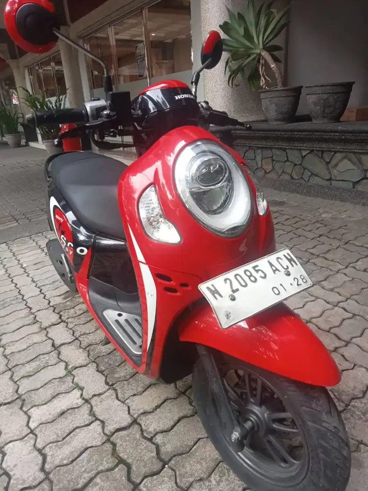 Scoopy merah 2022 - malang kota