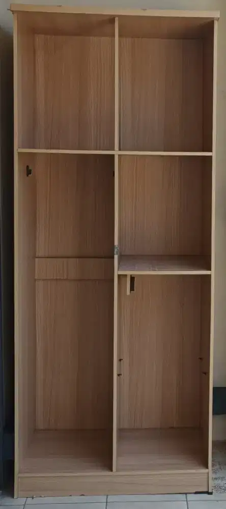 Rak bekas lemari apa adanya