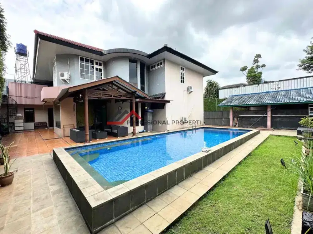 Rumah Dalam Town House Exclusive Dekat MRT Nawi