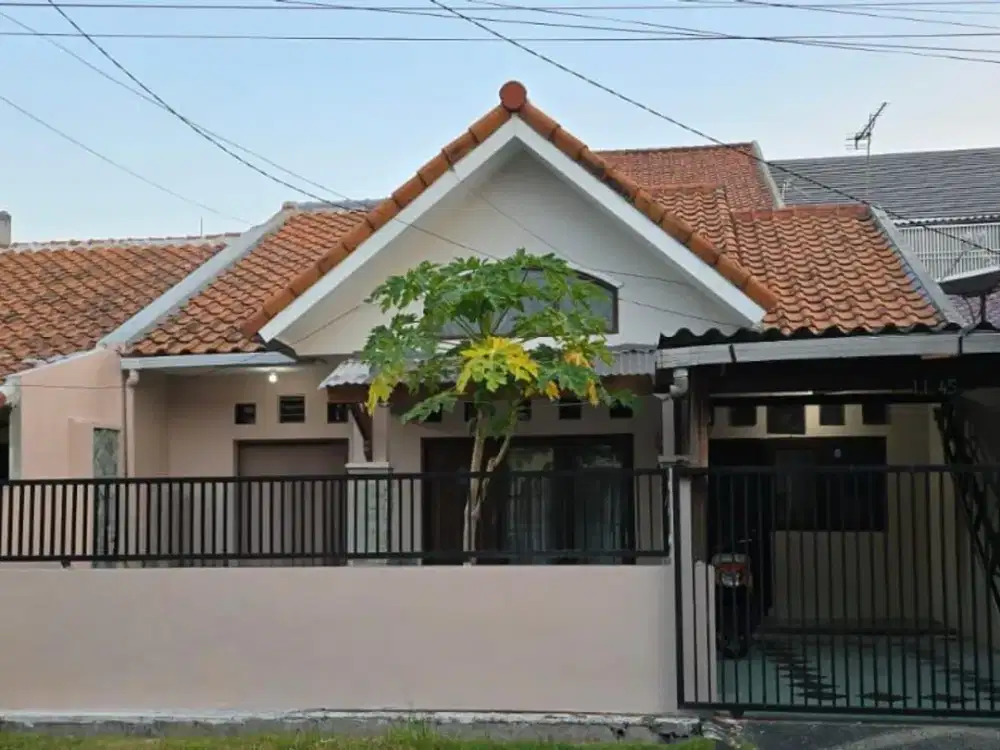 Dijual Rumah Babatan Pratama Strategis Siap Huni