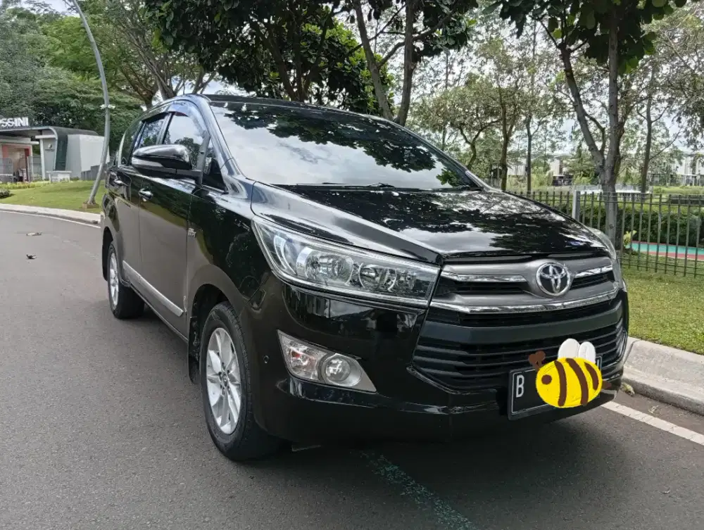 Toyota Innova Reborn 2.0 V luxury bensin AT hitam 2017