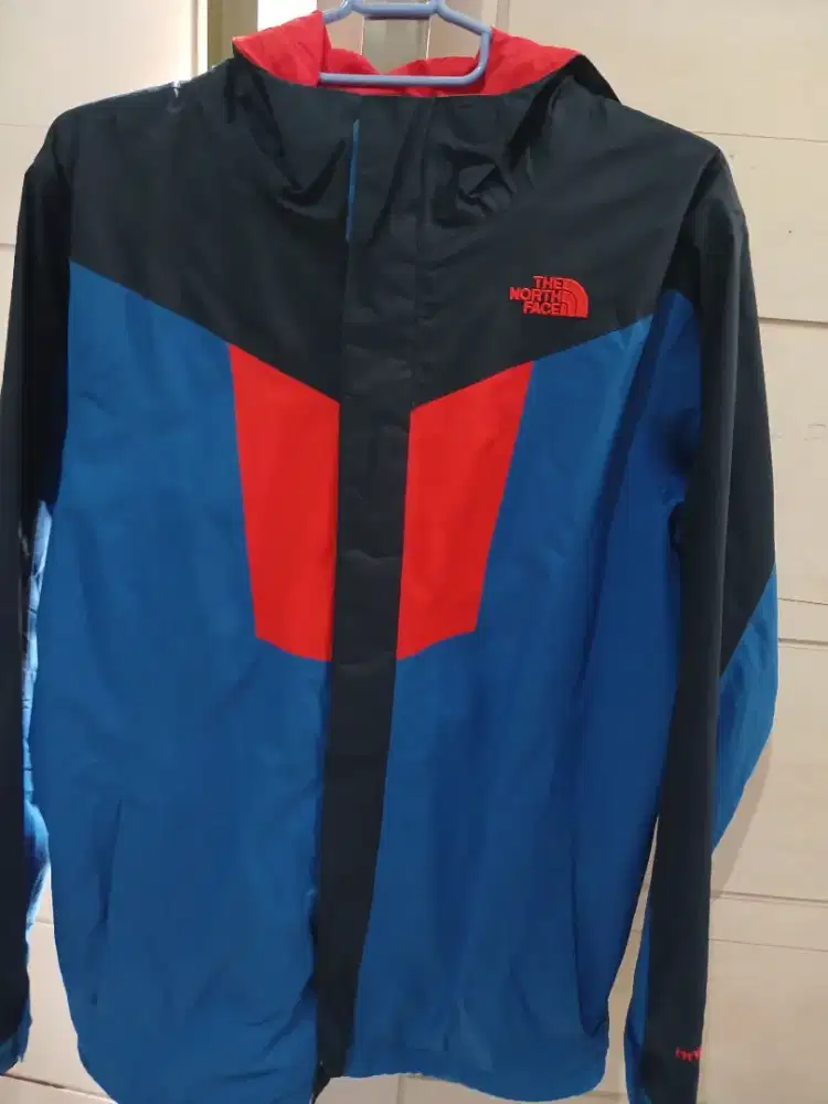 Jaket TNF Hyvent Blocktech