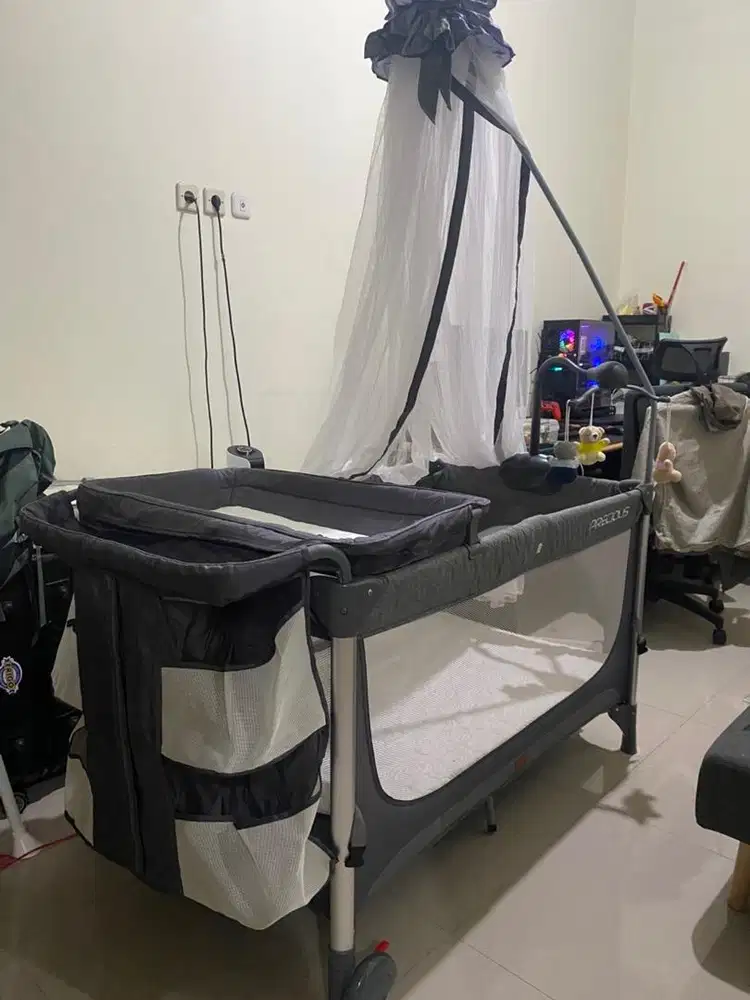 Preloved 1 Set Baby Box