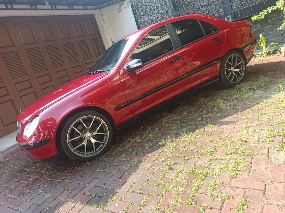 Mercedes-Benz C240 2005 Bensin