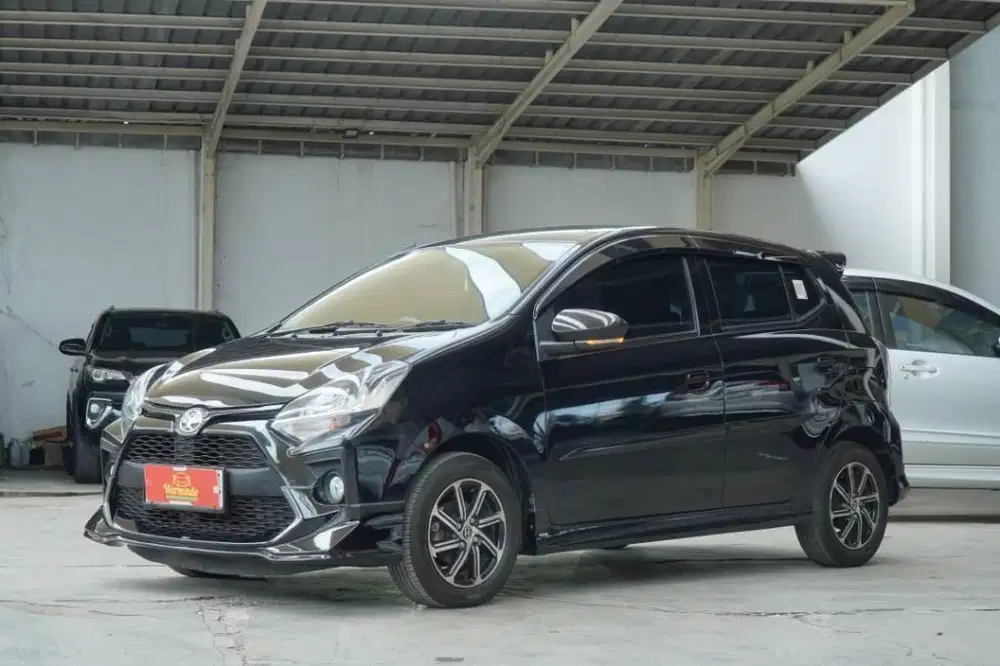 Toyota Agya 1.2 GR manual MT tahun 2021 hitam DP minim 5 juta