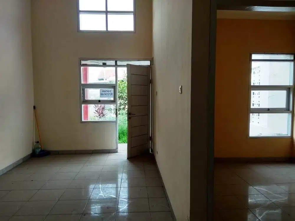 Disewakan Rumah cantik minimalis dalam komplek dekat pasar Ciwastra