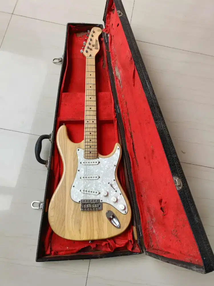 Gitar Rockness Stratocaster + hardcase