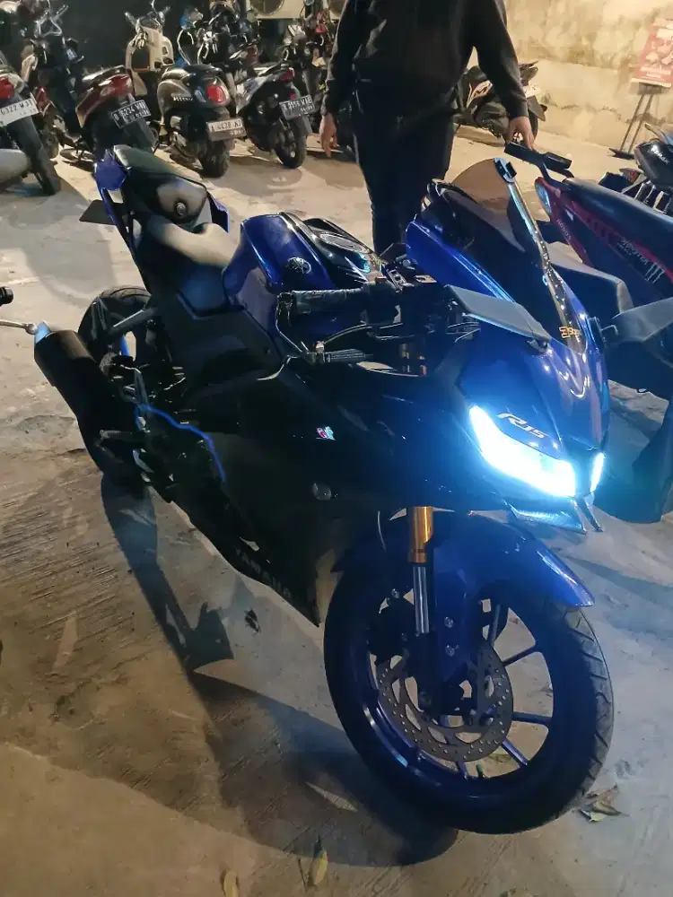 Yamaha R15 2019