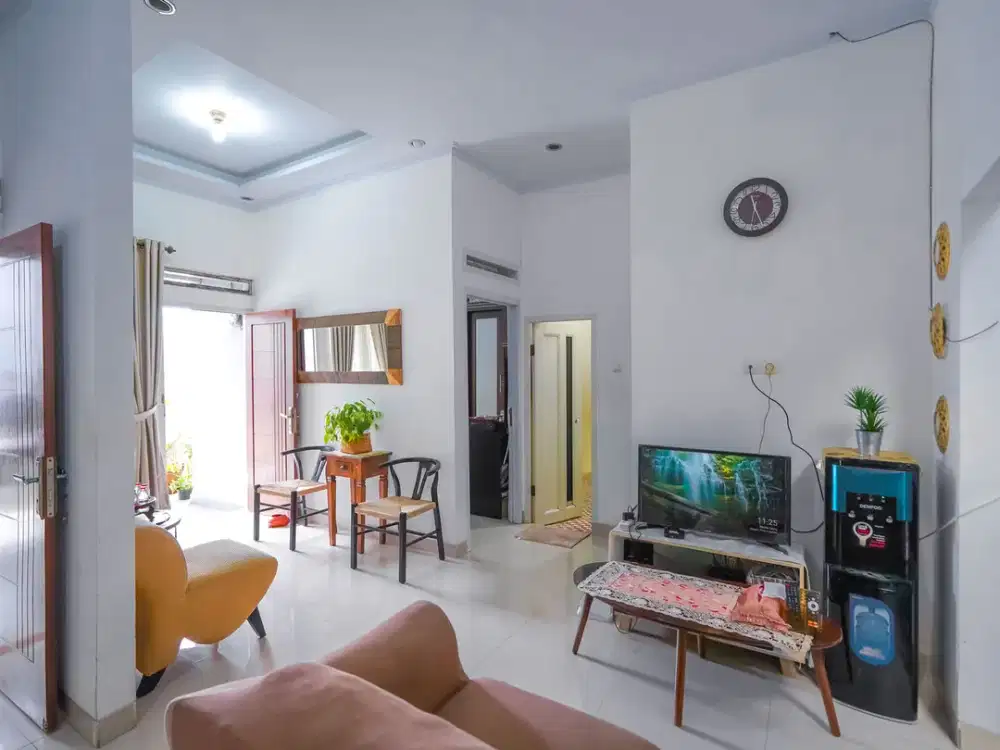 Rumah Hadap Selatan 17 Menit ke Pamulang Square Siap KPR J-37896