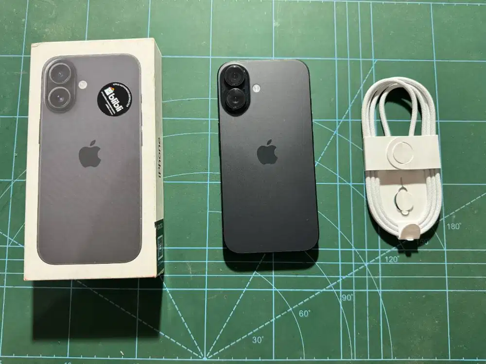 iPhone 16 128GB Hitam Garansi Panjang