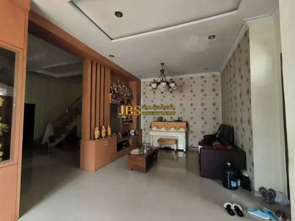 Rumah Hook Siap Huni Dijual di Komplek Cemara Hijau Jalan Metal - Medan