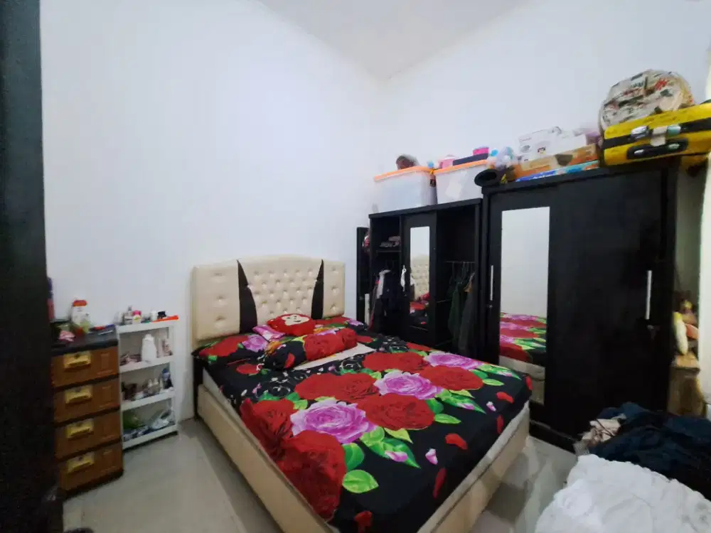 Rumah Hadap Utara 6 Menit ke RS Permata Depok Dibantu KPR J-32986