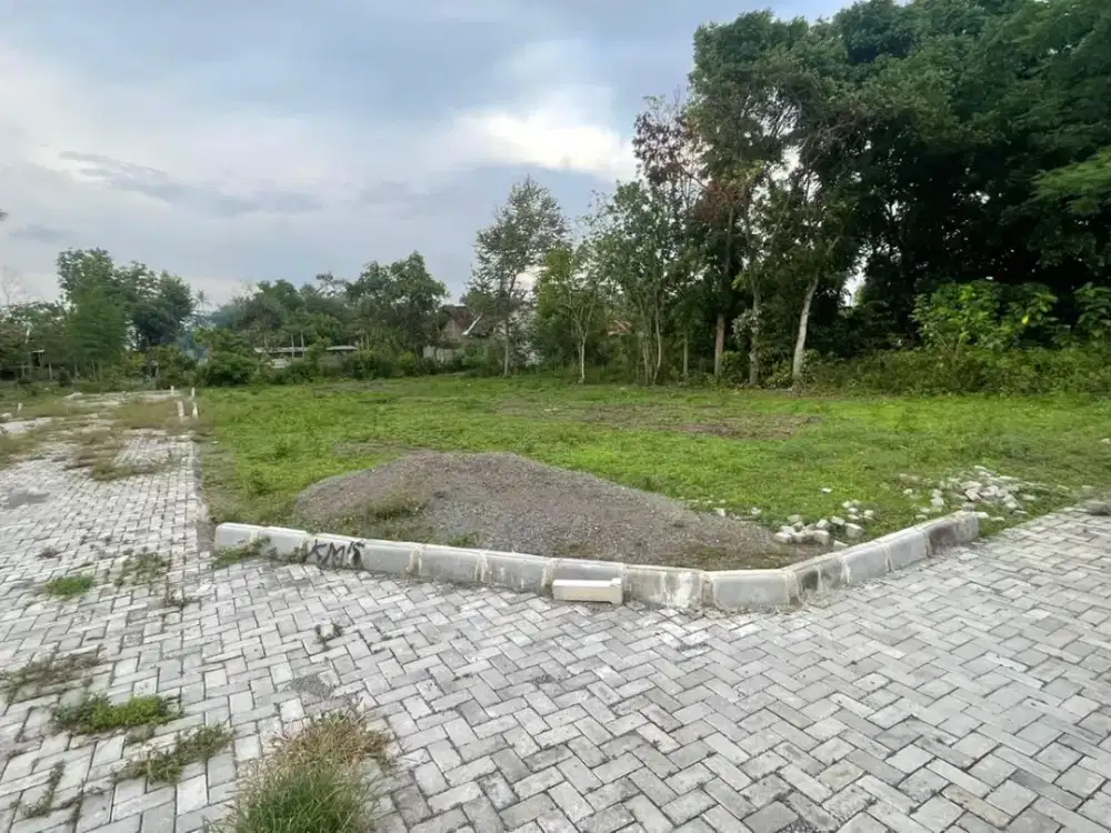 Tanah Kalasan Belakang RS Bhayangkara Jl Jogja Solo