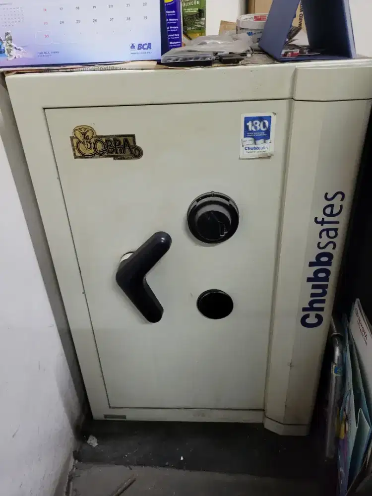 Brankas CHUBB size 3