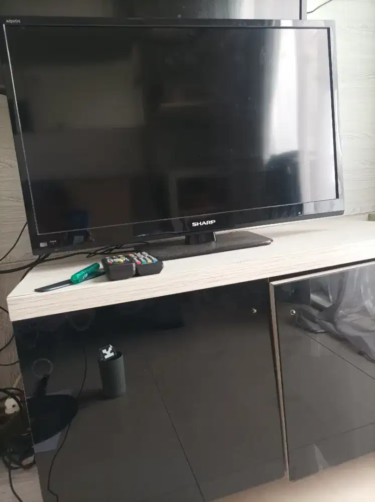 TV Sharp 25inc ori normal ada remote