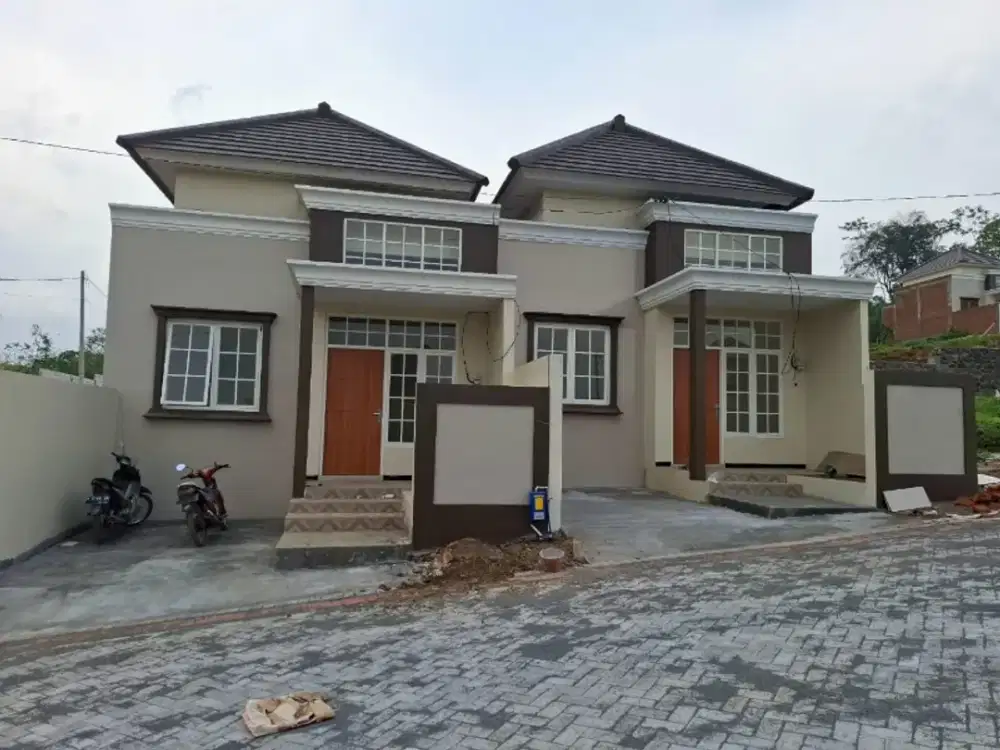 Rumah Villa Puncak Annisa Thp 4 Malang Kota