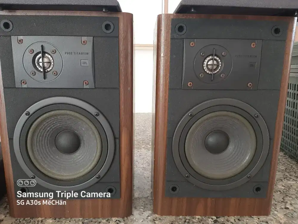 Speaker JBL LX22