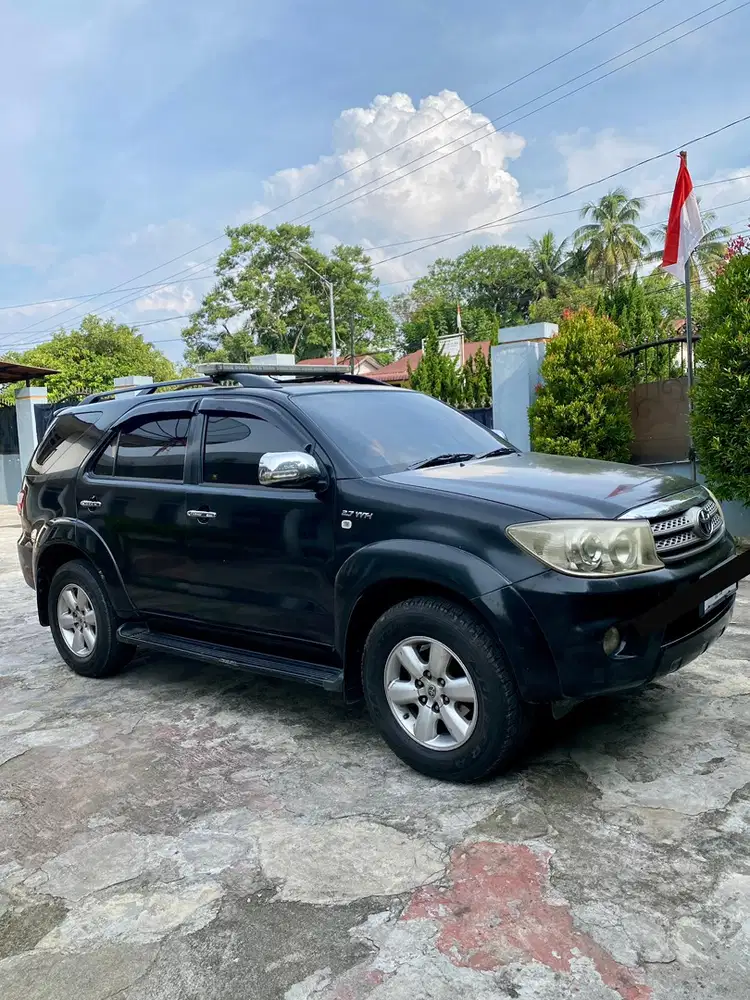 Toyota Fortuner 2008 Bensin